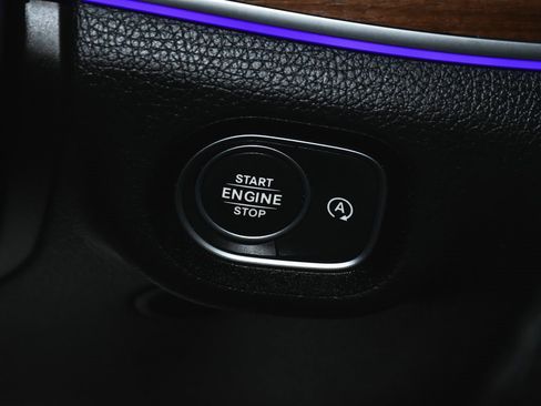 Used 2025 Mercedes-Benz GLS 450 GLS 450 image 39