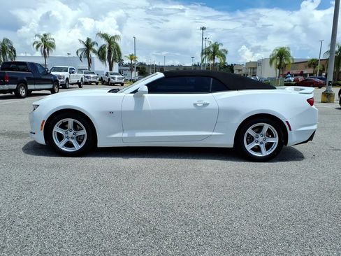 Used 2023 Chevrolet Camaro LT RWD image 4