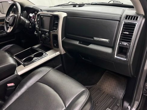 Used 2015 RAM 2500 Laramie w/ Convenience Group image 19