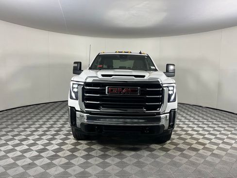 Used 2024 GMC Sierra 2500 SLE w/ SLE Convenience Package AWD/4WD image 11