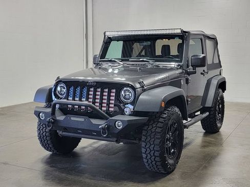 Used 2018 Jeep Wrangler Sport AWD/4WD image 2