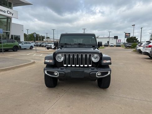 Used 2020 Jeep Wrangler Unlimited Sahara AWD/4WD image 2