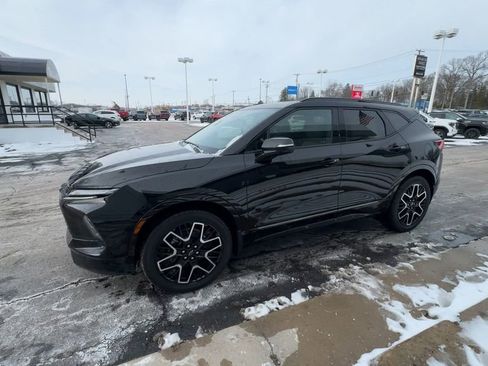 Used 2025 Chevrolet Blazer RS w/ Driver Confidence II Package image 4