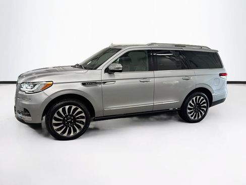 Used 2023 Lincoln Navigator Black Label AWD/4WD image 1