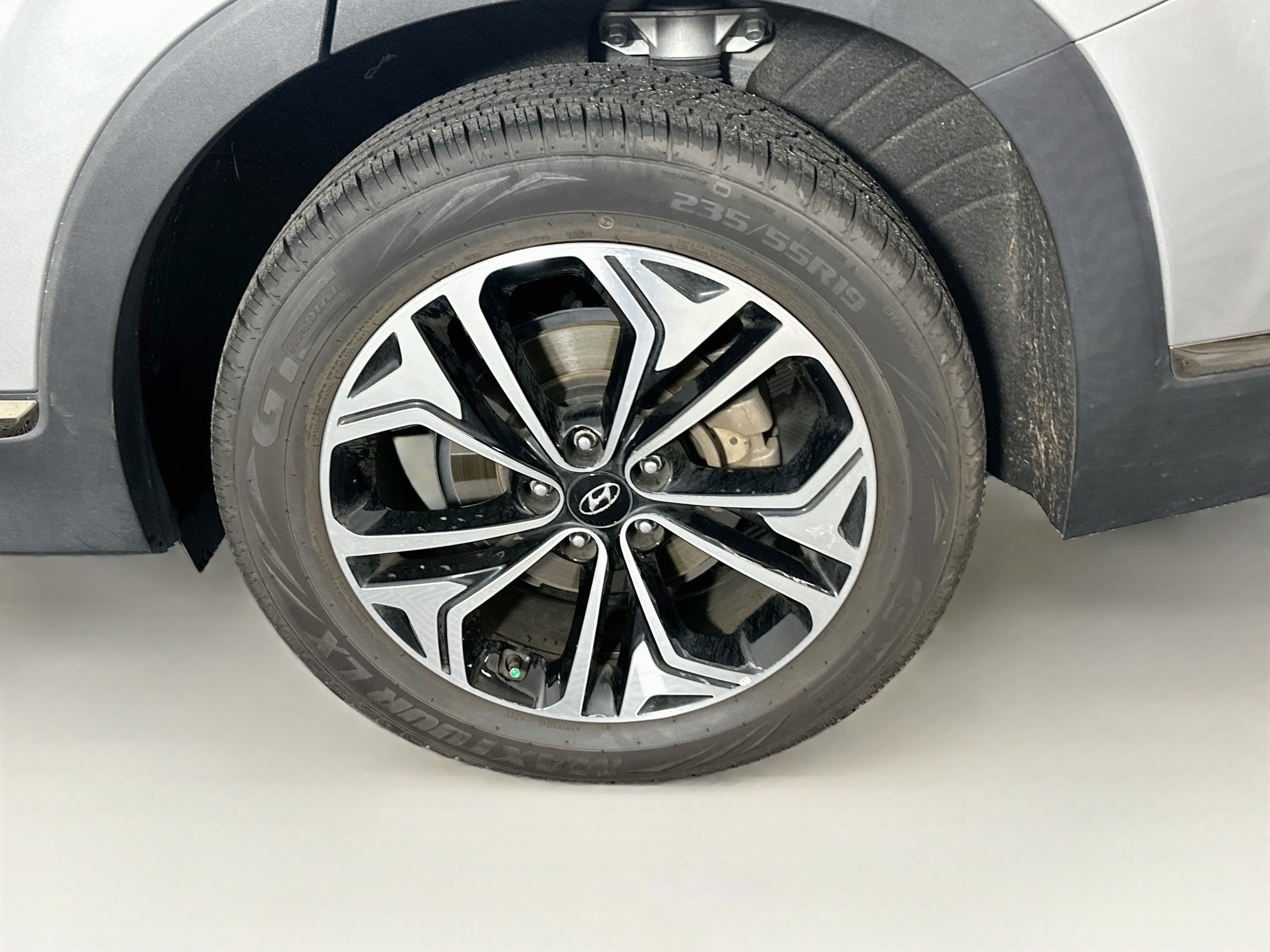 Used 2020 Hyundai Santa Fe Limited FWD image 11