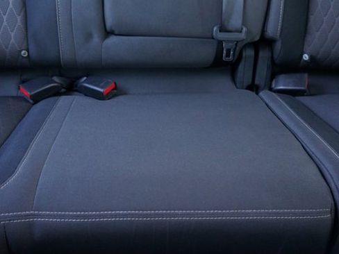 Used 2024 Nissan Titan SV w/ SV Convenience Package image 55