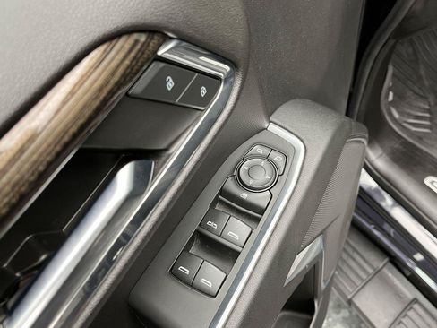 Certified 2024 Chevrolet Silverado 1500 LT AWD/4WD image 9