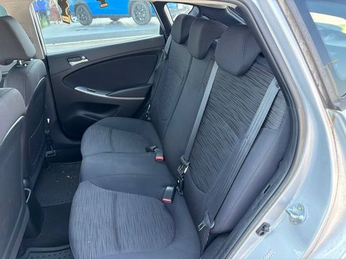 Used 2017 Hyundai Accent SE FWD image 9