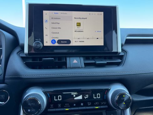 Certified 2025 Toyota RAV4 XLE AWD/4WD image 28