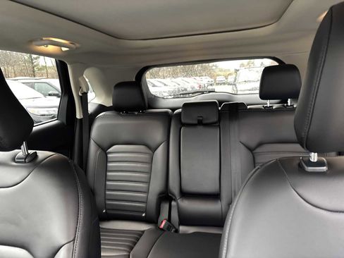 Used 2024 Ford Edge SEL w/ Convenience Package image 22