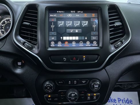 Used 2021 Jeep Cherokee Latitude Lux w/ Sun & Sound Group image 24