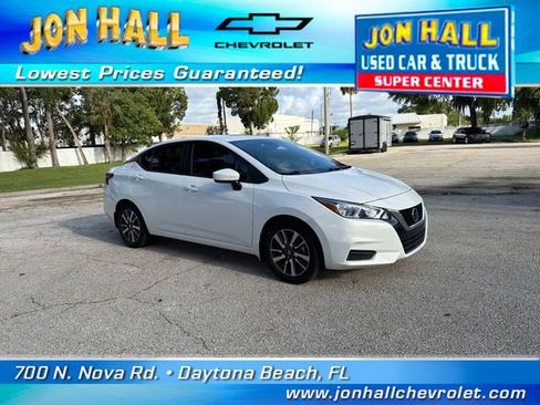 Used 2022 Nissan Versa SV FWD image 16