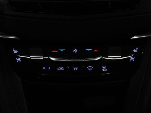Used 2022 Cadillac XT5 Premium Luxury AWD/4WD image 36