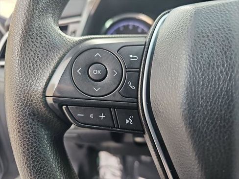 Certified 2020 Toyota Camry LE image 11