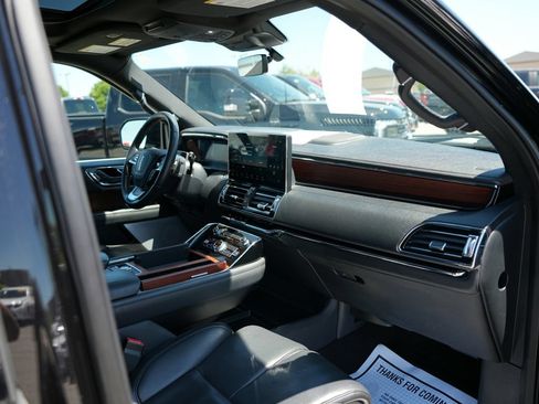 Used 2023 Lincoln Navigator L Reserve AWD/4WD image 22