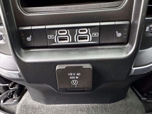 Used 2021 RAM 1500 Laramie w/ Advanced Safety Group AWD/4WD image 14