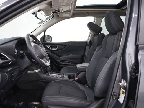 Used 2020 Subaru Forester Premium AWD/4WD image 25