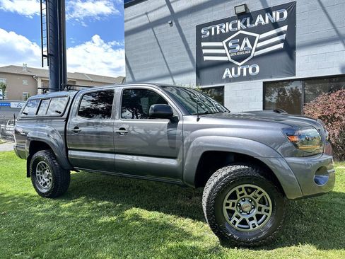 Used 2010 Toyota Tacoma 4x4 Double Cab image 1