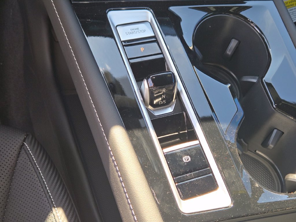 New 2025 Volkswagen Atlas Cross Sport SE FWD image 13