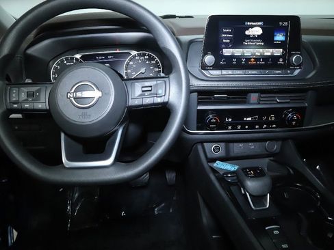 Certified 2023 Nissan Rogue SV AWD/4WD image 31