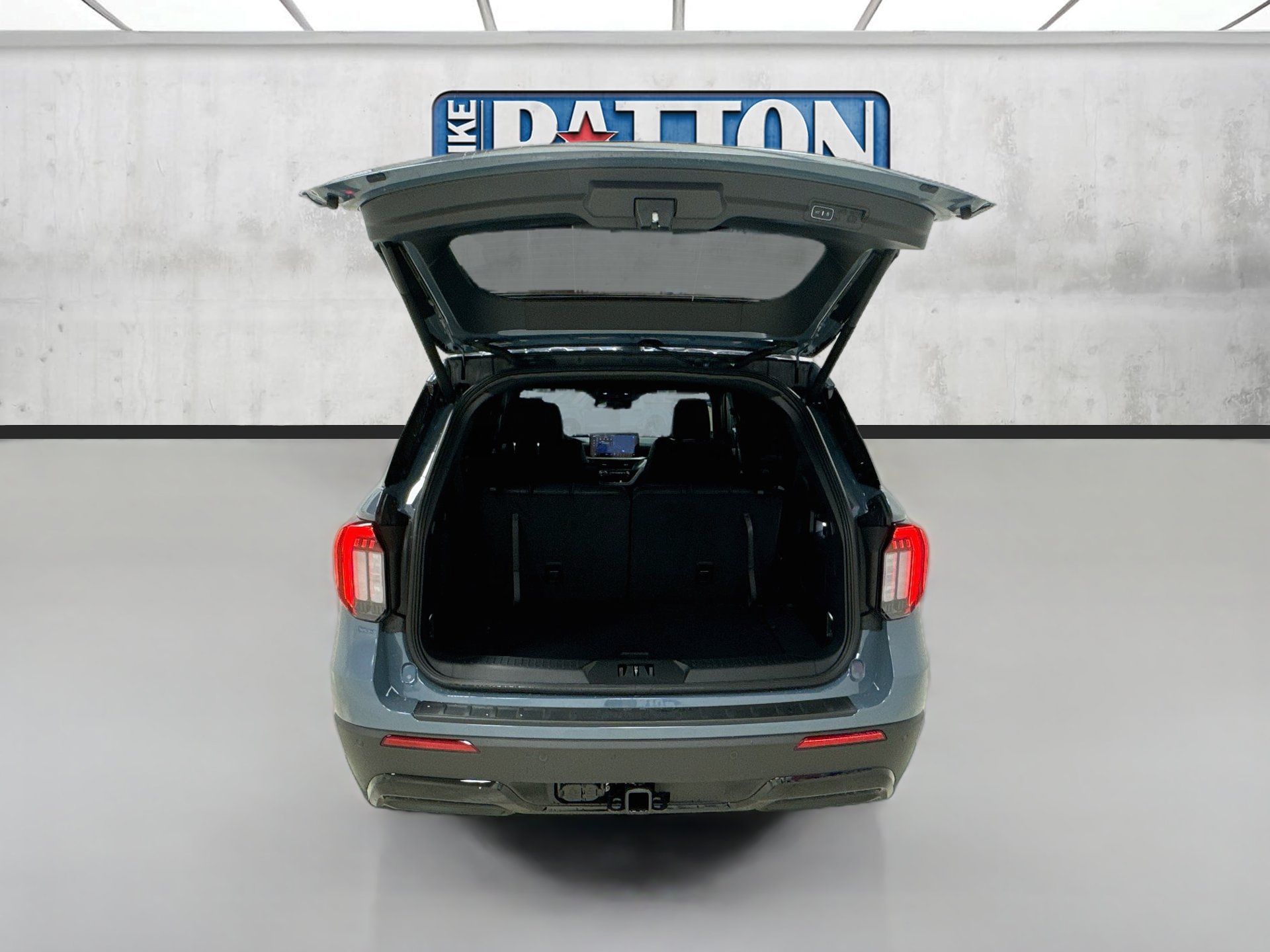 Used 2025 Ford Explorer ST-Line w/ Premium Package RWD image 26