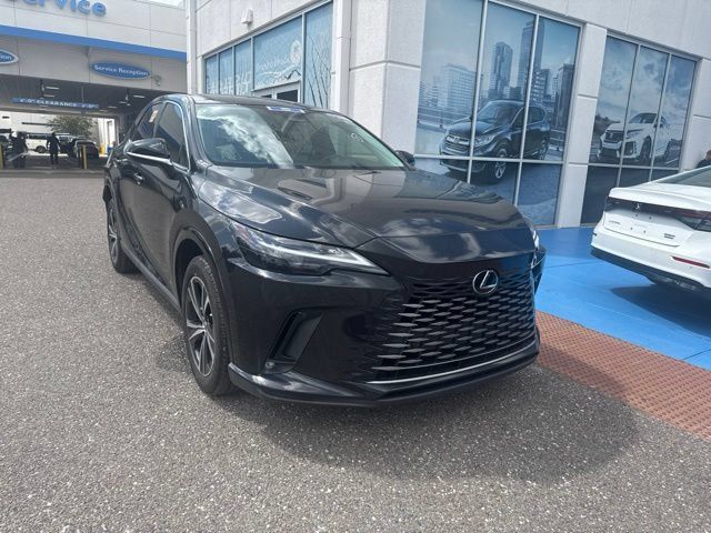 Used 2024 Lexus RX 350 FWD w/ Technology Package image 2