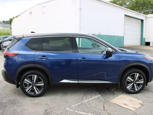 Certified 2023 Nissan Rogue SL w/ SL Premium Package AWD/4WD image 9