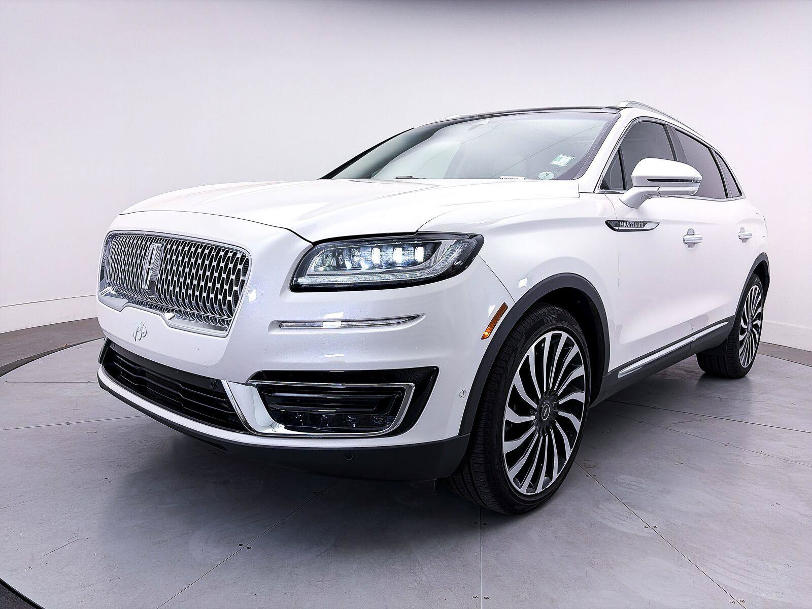 Used 2019 Lincoln Nautilus Black Label AWD/4WD image 11