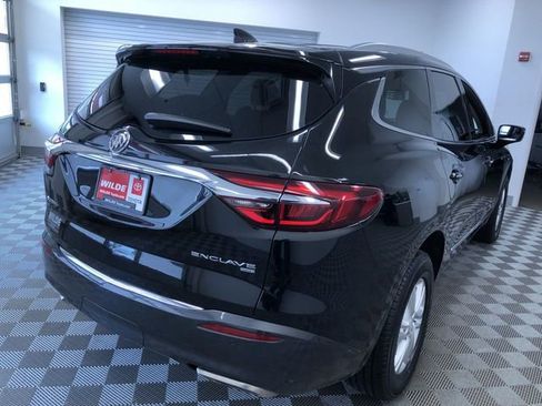 Used 2018 Buick Enclave Essence AWD/4WD image 35