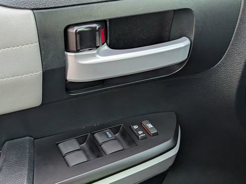 Used 2016 Toyota Tundra Limited RWD image 23