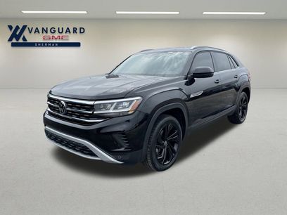 Used 2022 Volkswagen Atlas Cross Sport SE w/ Black Wheel Package