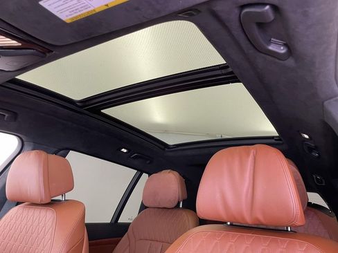 Used 2023 BMW X7 xDrive40i w/ Executive Package image 18