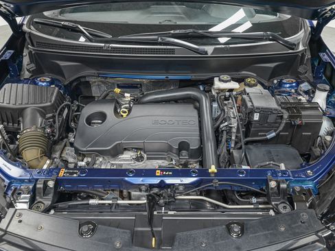 Used 2023 Chevrolet Equinox LT image 11