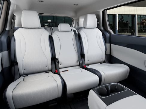New 2026 Kia Carnival EX FWD image 16