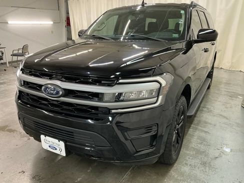 Used 2023 Ford Expedition Max XLT AWD/4WD image 9