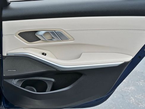 Used 2021 BMW 330i Sedan w/ Driving Assistance Package image 15