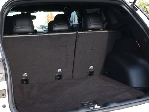 Used 2024 Jeep Compass Latitude w/ Altitude Special Edition image 18