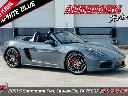 Used 2017 Porsche 718 Boxster S RWD image 1