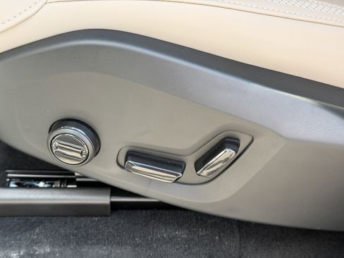 New 2026 Volvo XC90 B5 Plus image 19