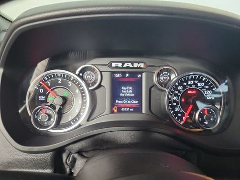 Used 2021 RAM 1500 Big Horn RWD image 16