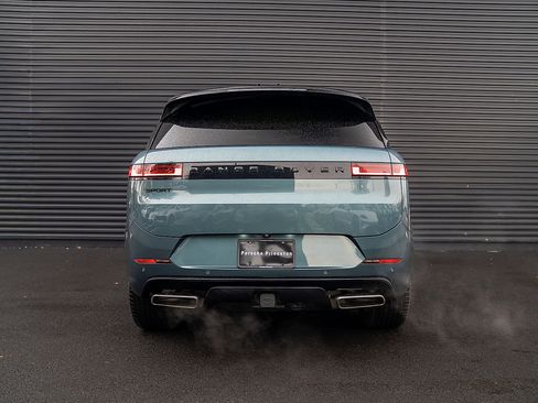 Used 2025 Land Rover Range Rover Sport Autobiography image 31