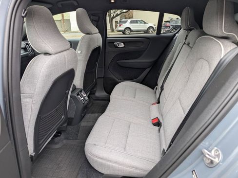 Used 2023 Volvo C40 P8 Recharge Ultimate w/ Protection Package Premier image 11