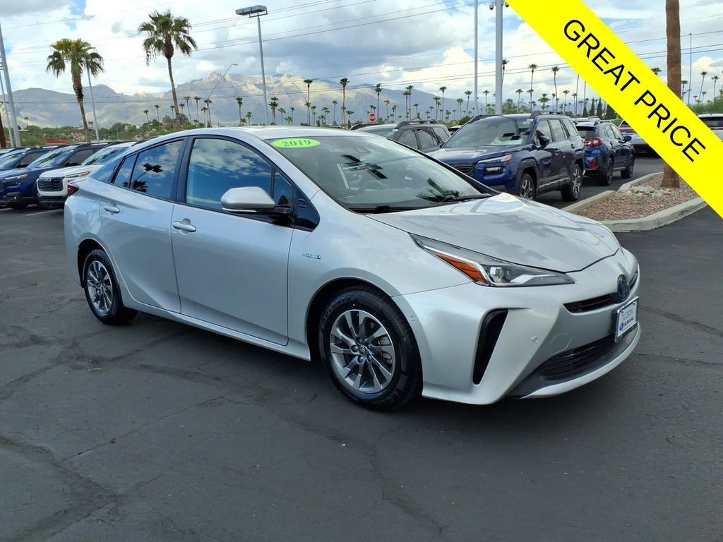 Used 2019 Toyota Prius Limited w/ Premium Convenience Package FWD image 1