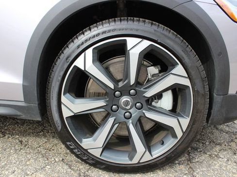 New 2026 Volvo V60 B5 Cross Country Plus w/ Climate Package AWD/4WD image 8