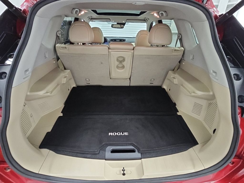 Used 2017 Nissan Rogue SL w/ SL Premium Package FWD image 36
