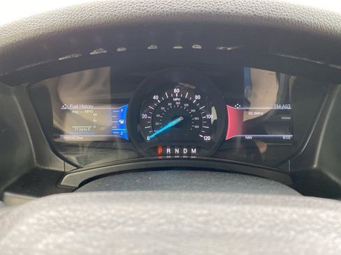 Used 2016 Ford Expedition EL XLT w/ Equipment Group 202A RWD image 35