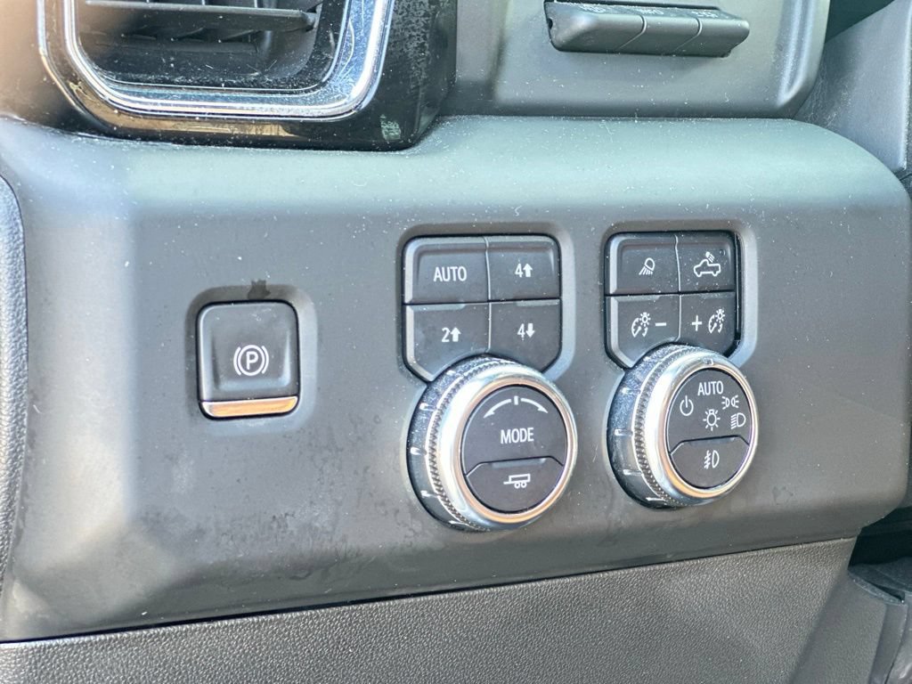 Used 2024 GMC Sierra 2500 Denali Ultimate w/ Max Trailering Package AWD/4WD image 23