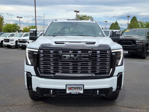 New 2026 GMC Sierra 3500 Denali Ultimate AWD/4WD image 5