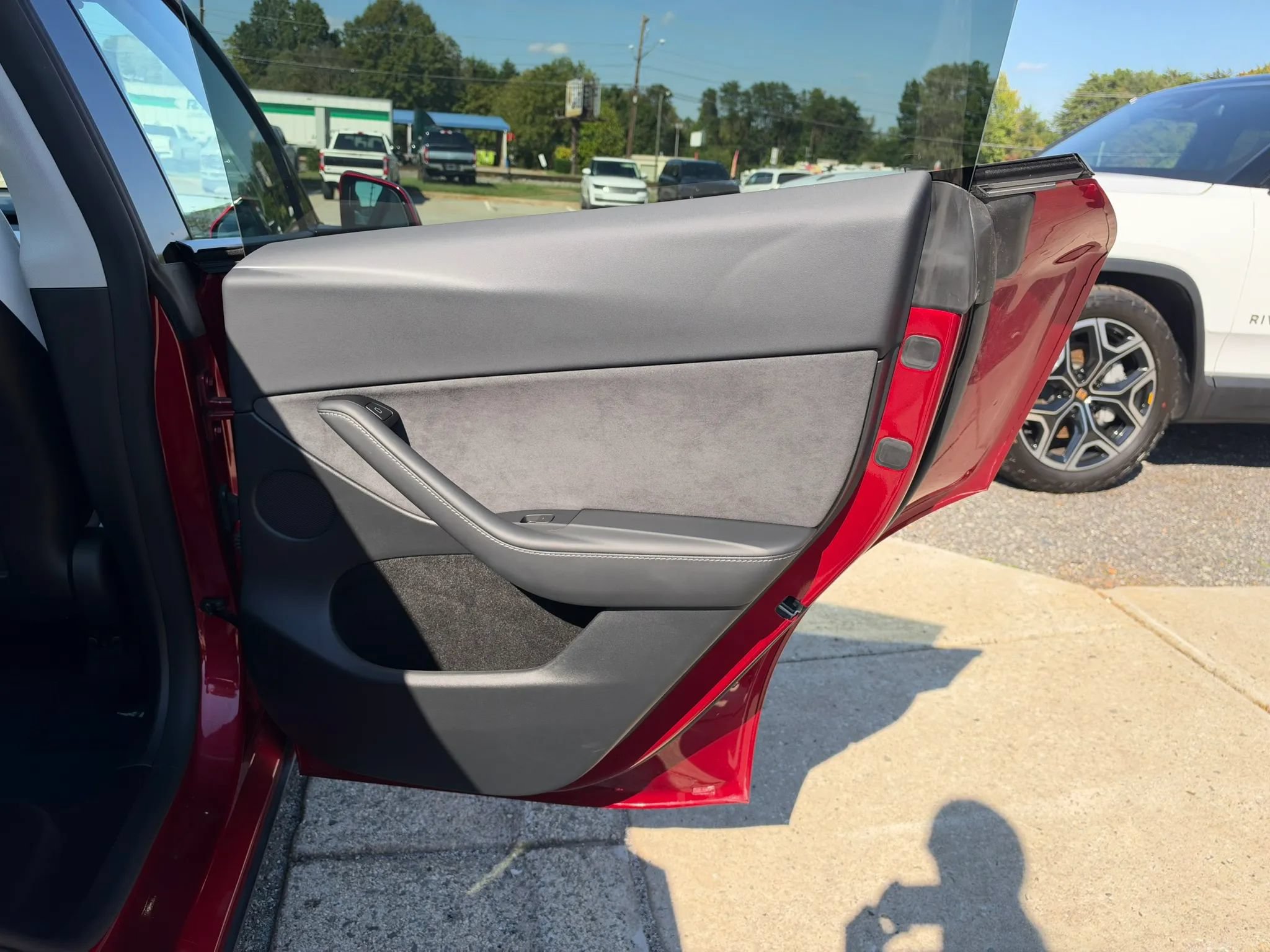 Used 2024 Tesla Model Y Long Range AWD/4WD image 13