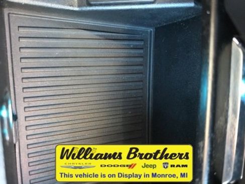 Used 2020 Ford F150 Platinum w/ Equipment Group 701A Luxury image 24